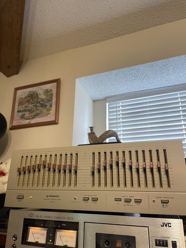 Pioneer band stereo - 12-band,
