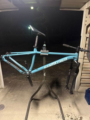Santa cruz chameleon freme - cruz,