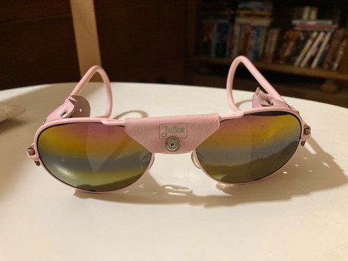 Rares lunettes de - de, soleil
