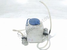 RESERVOIR DE LAVE GLACE AVANT