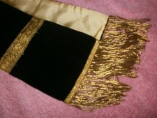 ANCIENNE ETOLE/VELOURS NOIRE/DOUBLURE JAUNE/QUALITE/COLLECTION/chasuble/AUBE