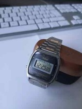 montre retro PULSAR (SEIKO) Ladies 1980's Stainless Steel LCD