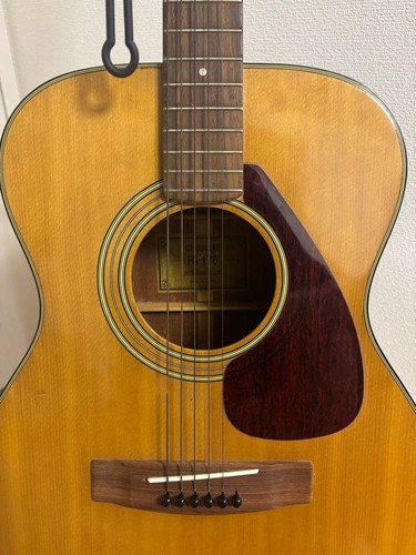 Guitare acoustique vintage