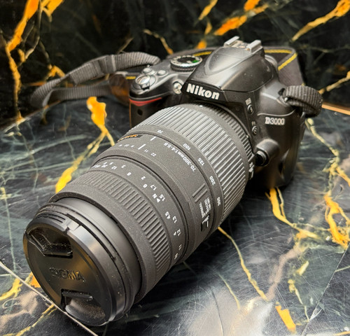 Nikon d3000 objectif - +,