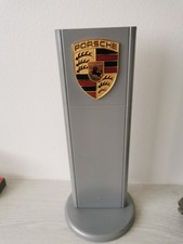 Pylône de bureau Porsche