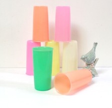 7 Gobelets / verres pastels