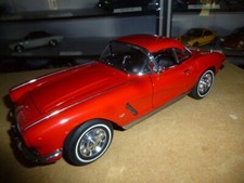 CHEVROLET CORVETTE HARD TOP 1962 AUTOART 1/18