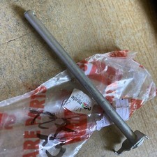 Aprilia 8221315 axe béquille SR50 H20 2001 / 2004 PA8221315