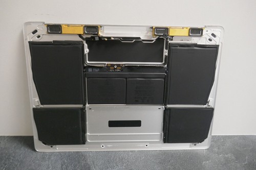 Face arrière batterie - arrière+, batterie+