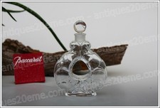 Flacon à parfum en cristal de Baccarat modèle Dauphins - Perfume bottle