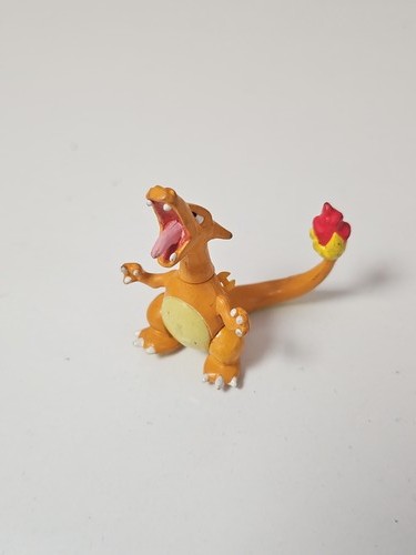 Figurine pokémon dracaufeu - pokémon,