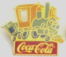 Pin's CASEY COCA COLA JR LE PETIT TRAIN DE DUMBO Signé Disney Vintage #4/23