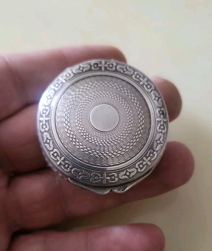 Boîte pilules ou - boîte,