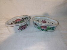 2 boites à grillons en