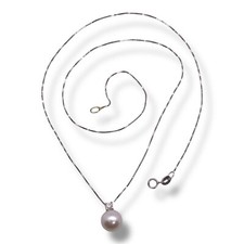 Collier blanc avec - or,