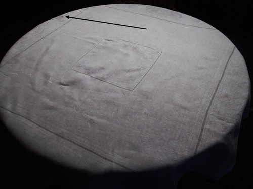 Nappe carrée damassée