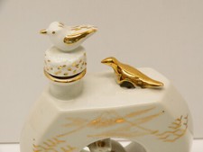 - JOLIE BOUTEILLE PORCELAINE JAPON 1 CHAT AU CENTRE BOUCHON OISEAU COLLECTION  D