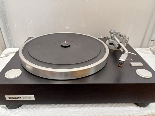 Platine vinyle yamaha 750 - vinyle,