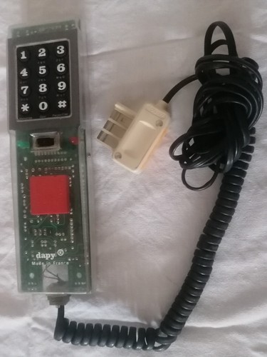 Téléphone vintage plexi