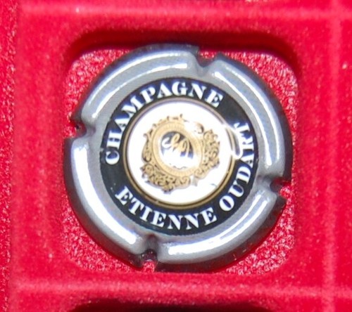 Plaque muselet de - 1,