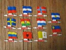 11 drapeaux tole fer jouet