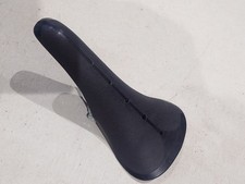 Siège en plastique Kuwahara
