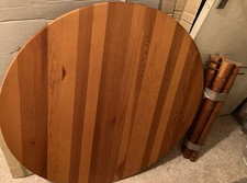 Table ronde en pin