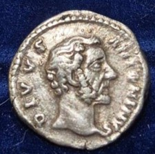 ROME - Denier - ANTONIN LE PIEUX -  - RIC III429.  18,6mm,3,19gr