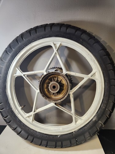 Roue arrière suzuki 125 gt - -,
