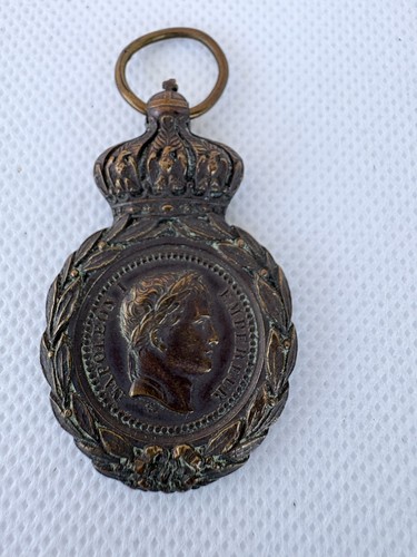 Médaille pendentif - mÉdaille,