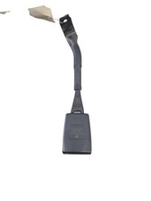 Attache ceinture avant droit