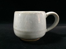 B1627 / Poterie / Tasse À
