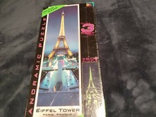 Eiffel Tower Glow in the Dark Panoramic Puzzle