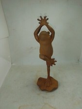 POSTURE GRENOUILLE EN FONTE ROUILLE