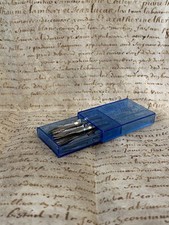 Boite de 22 plumes anciennes