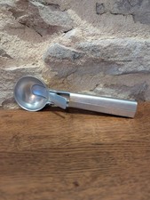 Cuillere de service boule à glace, Thiriet - Vosges Eloyes, en aluminium