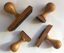 Ensemble de 4 tampons d'administration anciens