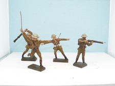 Lot 4 soldats figurines
