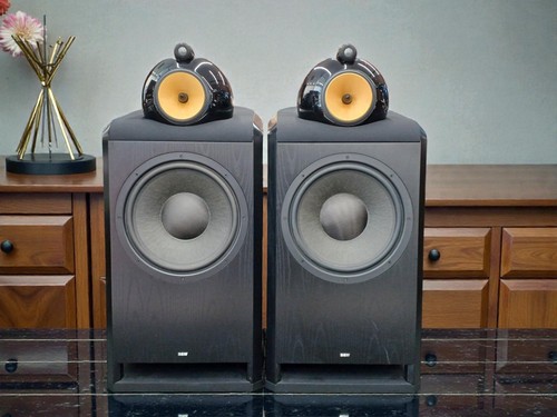 Nautilus 801 pair uk - b&w,