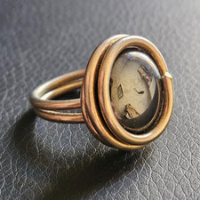 Importante bague en fil