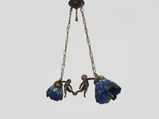 Superbe lustre chérubin à 2 lumières en bronze tulipe pate de verre libellule.