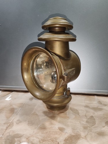 Ancienne lanterne automobile - lanterne,