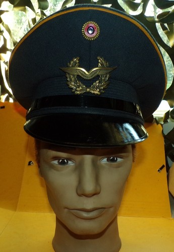 Casquette militaire de - ,