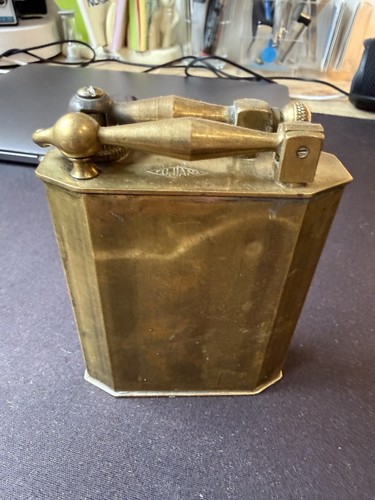Lutan briquet table à - de,