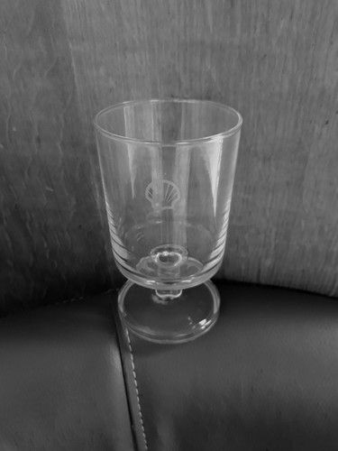 Verre eau vin - à, pub
