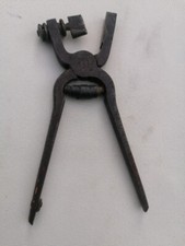 Ancien emporté pièce boutonnière cordonnier  Sellier etc...