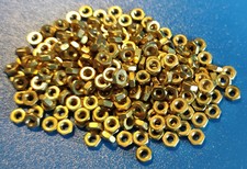 100 X Ecrou hexagonal M2 laiton DIN934
