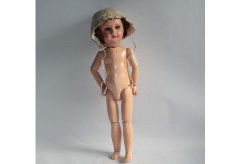 Ancienne poupée articulée