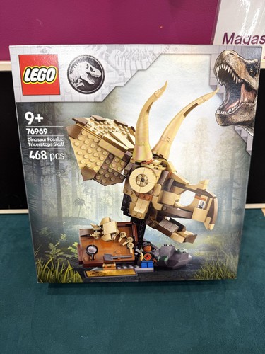 Lego jurassic world les - world,