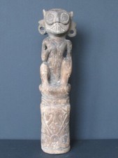 Vieille Statuette Dayak en